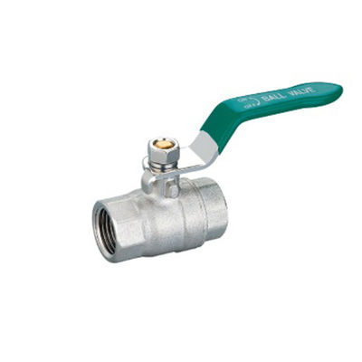 Femmina 1 / 2 Valvola a sfera a filo SS Gas Acqua Manuale di incrustamento in cromo per le connessioni dei tubi